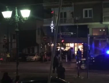 Η αυτοκινητοπομπή με 22 οχήματα στο δείπνο Τσίπρα-Μέρκελ και το χάος στον Πειραιά- Δείτε το βίντεο